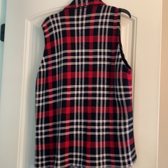Chaps Large Pattern Vest - Picture 2 of 3